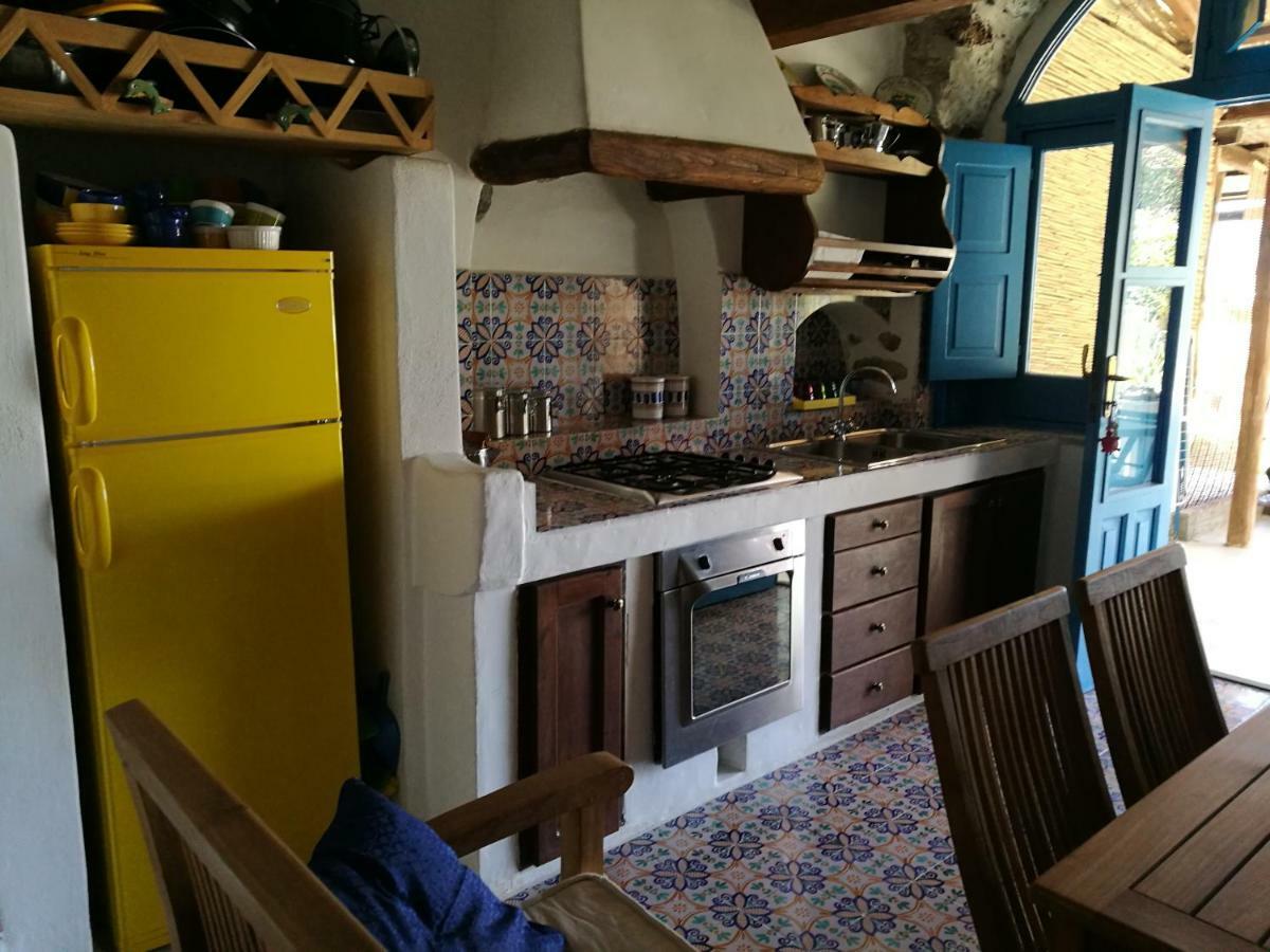 La Casa Di Via Lungomare Villa Santa Marina Salina Bagian luar foto