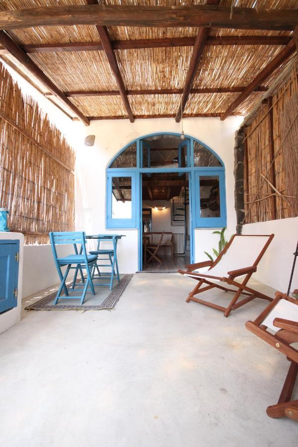 La Casa Di Via Lungomare Villa Santa Marina Salina Ruang foto
